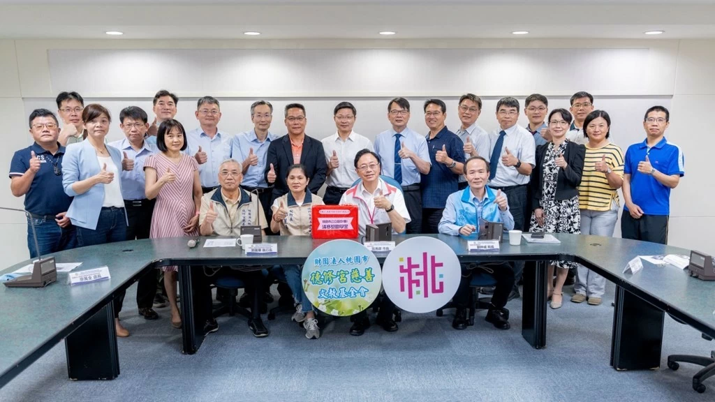 【媒體報導】春虹建設熱心公益 贊助清寒學子獎助學金 【媒體報導】春虹建設熱心公益 贊助清寒學子獎助學金