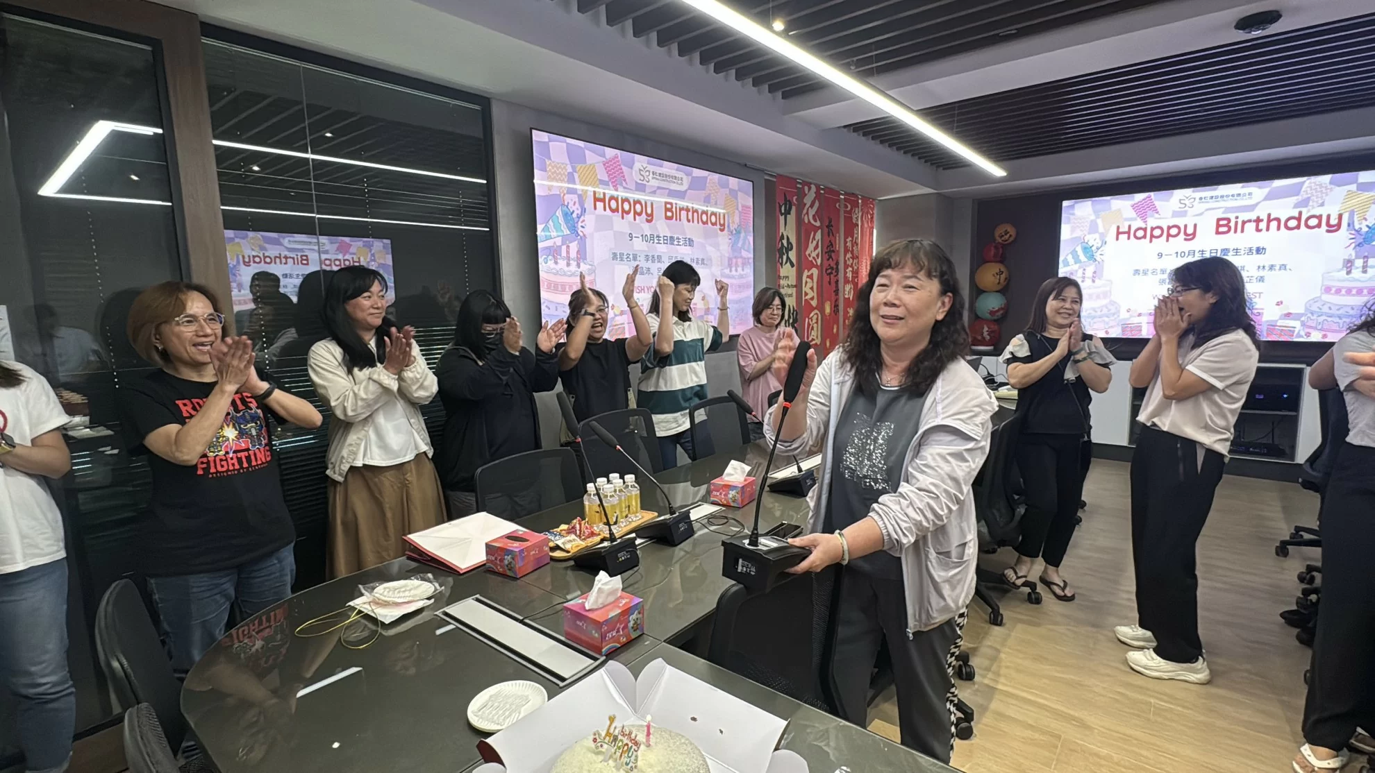 📢春虹建設 9-10月員工慶生會 甜點香氣中感受滿滿溫情 🎂🎉 📢春虹建設 9-10月員工慶生會 甜點香氣中感受滿滿溫情 🎂🎉