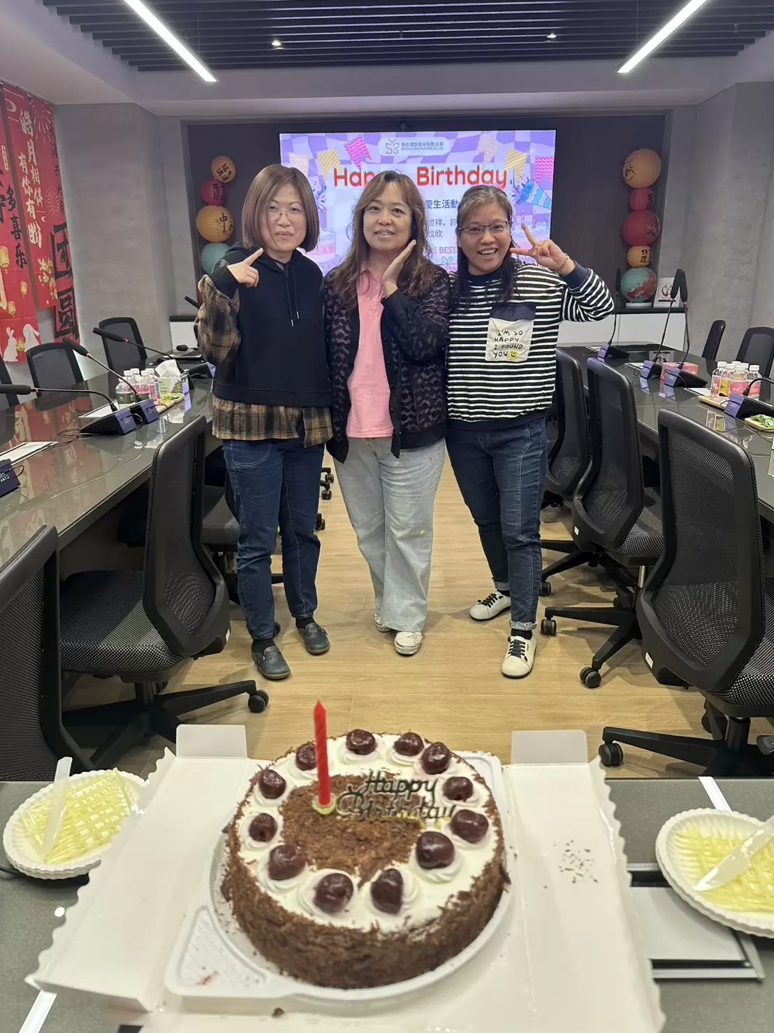 📢春虹建設 11-12月員工慶生會 甜蜜時刻相聚 歲末溫暖同行🎂🎉 📢春虹建設 11-12月員工慶生會 甜蜜時刻相聚 歲末溫暖同行🎂🎉