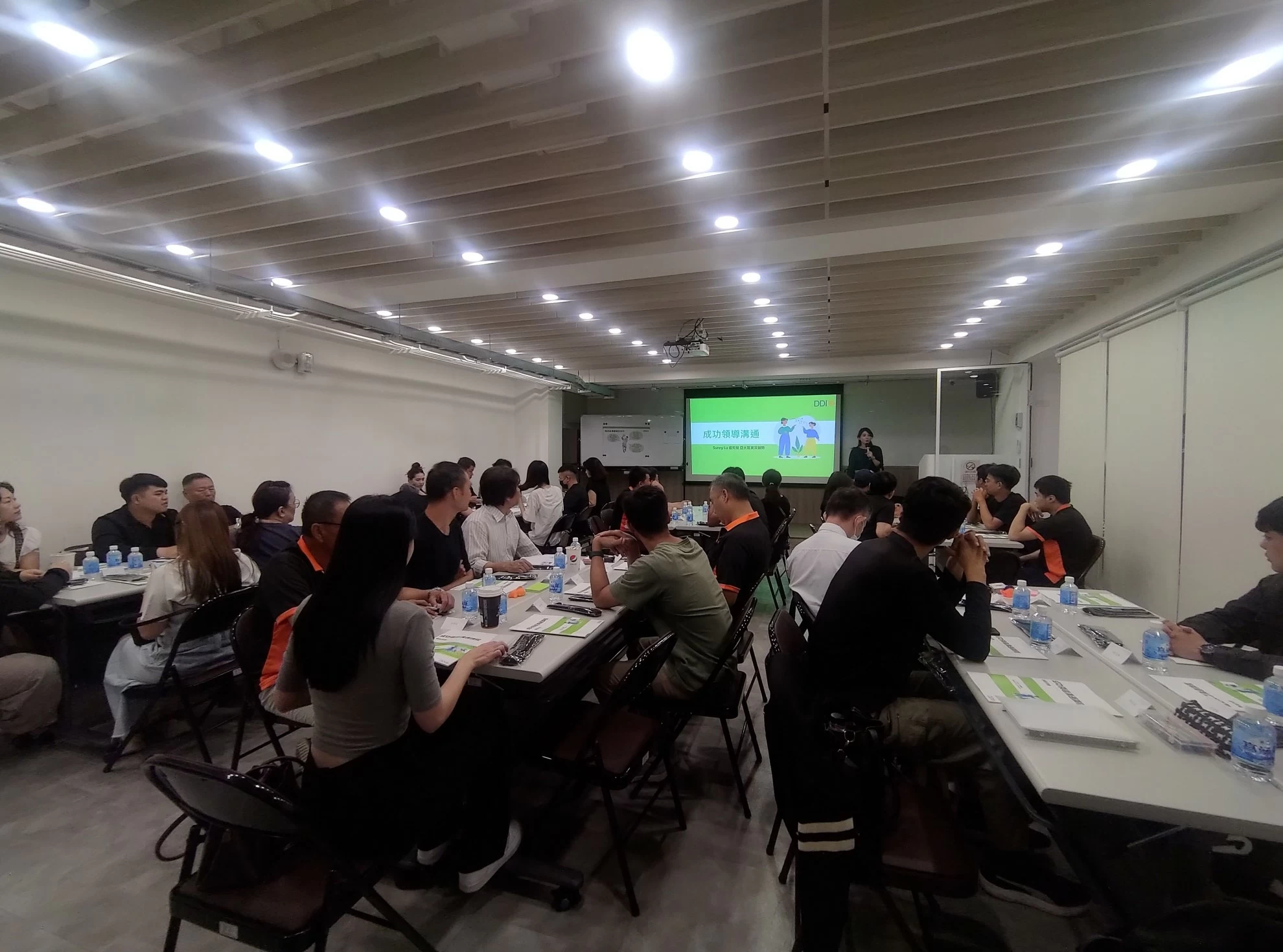 春虹建設推動溝通力課程 提升員工凝聚力與企業效能！